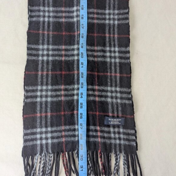 Burberry Scarf Navy – Unisex 100% Lambswool – Pre-Loved – Elegant & Cozy Wrap - Picture 6 of 7